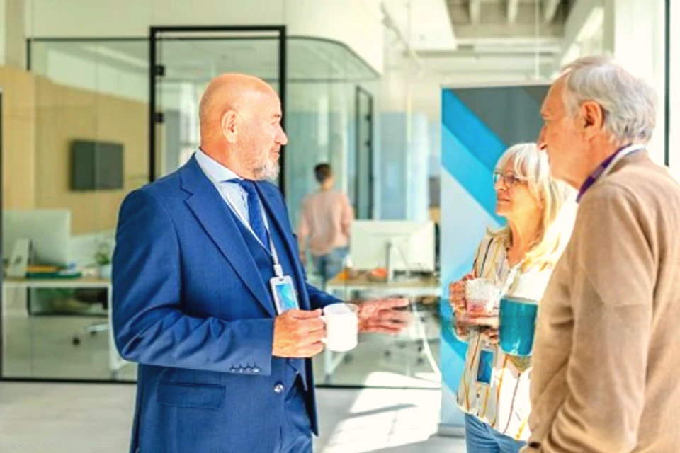 Banking adviser discussing services with customers.